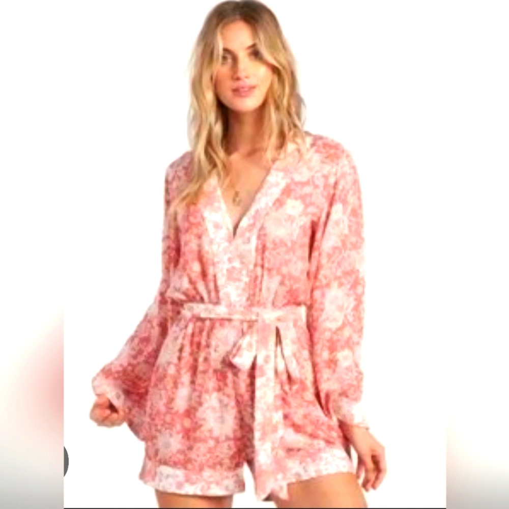 Billabong V Neck Boho Floral Paisley Tie Waist Wide Sleeve Shorts Romper Sz S